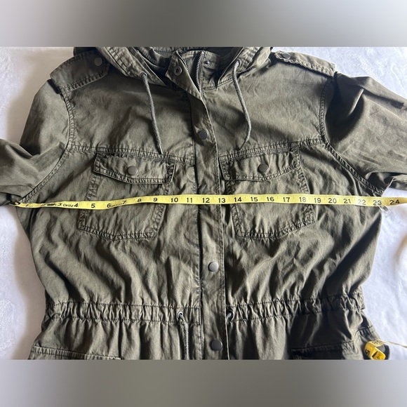 Blanc Noir army green jacket with hood size XL - Picture 5 of 7